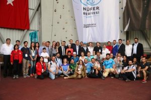 Bursa Nil&uuml;fer'de gen&ccedil;ler doyasıya eğlendi