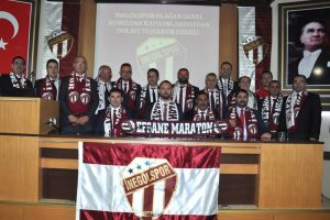 İneg&ouml;lspor'un yeni y&ouml;netimi g&ouml;rev dağılımını ger&ccedil;ekleştirdi
