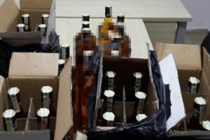 Ka&ccedil;ak i&ccedil;ki operasyonunda 1 devlet memuru g&ouml;zalına alındı
