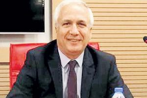 Parası olmayan &ccedil;ocuğunu bile g&ouml;remiyor!