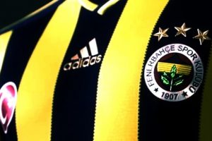 Fenerbah&ccedil;e, Zydrunas Karcemarskas ile anlaşma sağladı