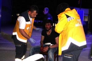 İki grup arasında silahlı &ccedil;atışma: 2 yaralı