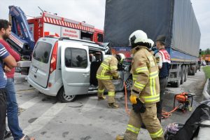 Balıkesir-Bursa yolunda feci kaza can aldı!