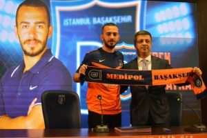 Medipol Başakşehir, Eren Albayrak ile 3 yıllık s&ouml;zleşme imzaladı