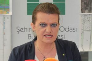 Bursa'da binaların dış cephelerinin belediye tarafından g&uuml;zelleştirilmesine tepki