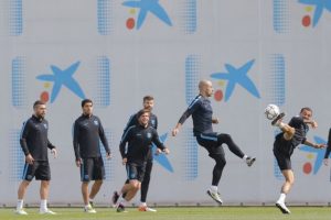 Javier Mascherano ve Daniel Alves Juventus yolunda