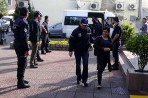 &Ccedil;anakkale'de YDG-H operasyonda 8 ş&uuml;pheli serbest
