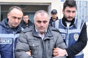 Eşini asans&ouml;r boşluğuna atıp &ouml;ld&uuml;ren imama &ouml;m&uuml;r boyu hapis