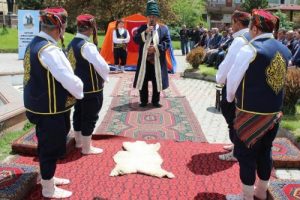 Ahi Evran etkinliğinde 'Şed Kuşanma' parkta yapıldı