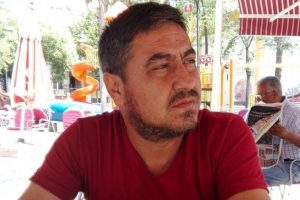 Aşkına karşılık bulamayınca benzin d&ouml;k&uuml;p kendini yaktı
