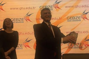 Aziz Sancar Galatasaray'ı b&ouml;yle tebrik etti
