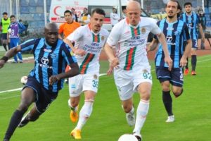 S&uuml;per Lig'e y&uuml;kselecek son takım bu akşam belli olacak!