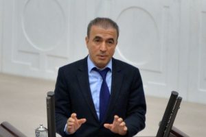 Bostancı: "İnsanlar Meclis'te olmanıza tahamm&uuml;l edemiyor"