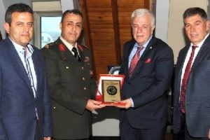 T&uuml;mgeneral Seyfullah Saldık'tan Bursaspor'a ziyaret