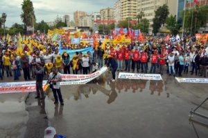 Adana'da 'Laik Eğitim, Laik Yaşam' mitingi