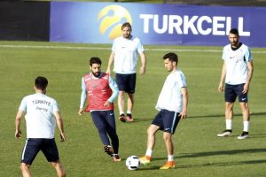 A Milliler Karadağ ma&ccedil;ı hazırlıklarını s&uuml;rd&uuml;rd&uuml;