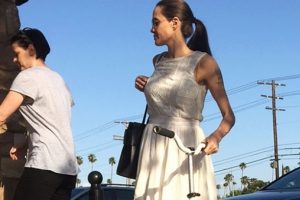 Angelina Jolie mum gibi eridi, artık kemikleri sayılıyor