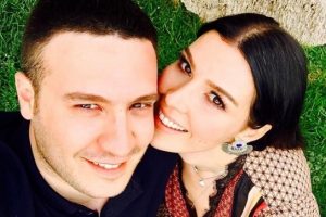 Burak Sağyaşar'dan 1. yıld&ouml;n&uuml;m&uuml; kutlaması