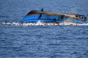 Libya a&ccedil;ıklarında '700'e yakın g&ouml;&ccedil;men boğuldu'