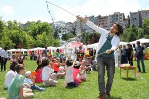 9. &ccedil;ocuk şenliği Bursa K&uuml;lt&uuml;rpark'ta coşkuyla kutlandı