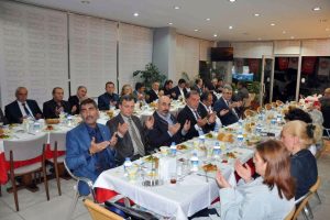 Menderes &ouml;l&uuml;m&uuml;n&uuml;n 56. yılında Bursa'da anıldı