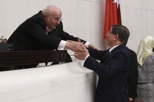 Ahmet Davutoğlu Başbakanlık sonrası ilk kez TBMM'de
