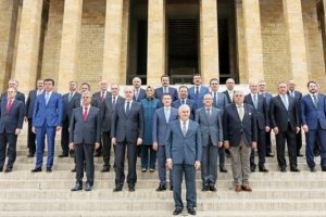 Binali Yıldırım: 79 milyonun h&uuml;k&uuml;metiyiz, Atat&uuml;rk'&uuml;n 2023 hedefine y&uuml;r&uuml;yoruz