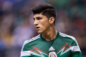 Olympiakos'ta forma giyen Meksikalı futbolcu Alan Pulido &uuml;lkesinde ka&ccedil;ırıldı