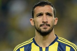 Fenerbah&ccedil;e, Mehmet Topal'ın &uuml;cretini 2 milyon 250 bin Euro'ya &ccedil;ıkaracak