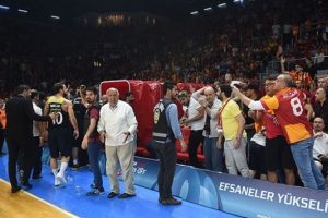 Olaylı Galatasaray - Fenerbah&ccedil;e derbisinin faturası belli oldu