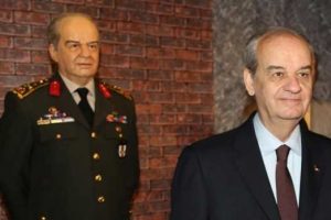 26'ncı Genelkurmay Başkanı İlker Başbuğ kendi heykelini beğendi
