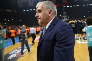 Zeljko Obradovic t&uuml;k&uuml;r&uuml;k iddialarına yanıt verdi