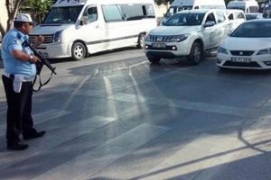 Ş&uuml;pheli ara&ccedil; ihbarı vatandaşı &ccedil;ileden &ccedil;ıkarttı
