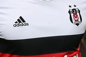 Beşiktaş, Şampiyonlar Ligi &ouml;ncesi kadrosunu g&uuml;&ccedil;lendirmek istiyor