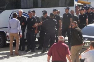 Karaman'da FET&Ouml;/PDY operasyonunda g&ouml;zaltına alınan 19 kişi adliyede