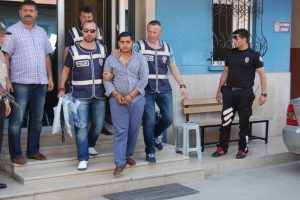 Bursa'da eşine laf atana adama kurşun yağdırdı!