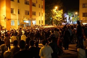 Kenti ayağa kaldıran bayrak yakma iddiası: O iş&ccedil;i konuştu!