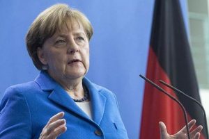 Ermeni tasarısına 1 g&uuml;n kala Angela Merkel'den flaş karar