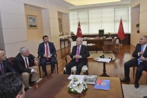 Kılı&ccedil;daroğlu, Kristal-İş &uuml;yelerini kabul etti