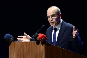 Şimşek: K&uuml;resel kriz &ouml;ncesindeki b&uuml;y&uuml;meye geri d&ouml;n&uuml;ş biraz zor olacak