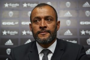 Porto'da teknik direkt&ouml;rl&uuml;ğe Santo getirildi