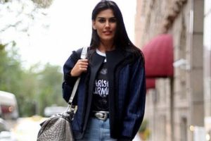 Asena Sarıbatur bir kare fotoğrafa 20 bin lira tazminat istedi!