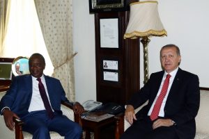 Cumhurbaşkanı Erdoğan Kenya'da mevkidaşıyla g&ouml;r&uuml;şt&uuml;