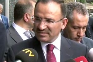 Bozdağ: İki y&uuml;zl&uuml; siyasetin somut g&ouml;stergesi