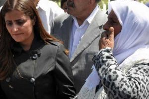 &Ouml;ld&uuml;r&uuml;len ter&ouml;ristin annesinden şok s&ouml;zler: 'Kızım &ouml;zg&uuml;rl&uuml;k savaş&ccedil;ısıdır'