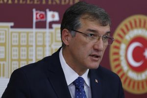 CHP Bursa Milletvekili İrgil: "Milli Eğitim Bakanı Yılmaz, bu yanlıştan d&ouml;nmelidir"