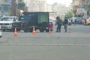 Emniyet M&uuml;d&uuml;rl&uuml;ğ&uuml; &ouml;n&uuml;nde ş&uuml;pheli ara&ccedil; alarmı