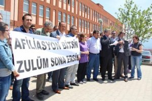 Sağlık &ccedil;alışanlarının 'afiliasyon protokol&uuml;' tepkisi