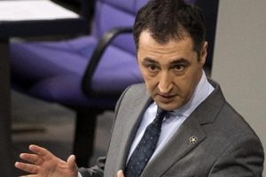 "1915" i&ccedil;in s&ouml;ylediklerini &ccedil;abuk unuttu