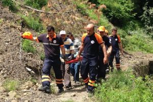 Katırı eve d&ouml;nd&uuml;, aile jandarmaya gitti, yaşlı adam kurtarıldı